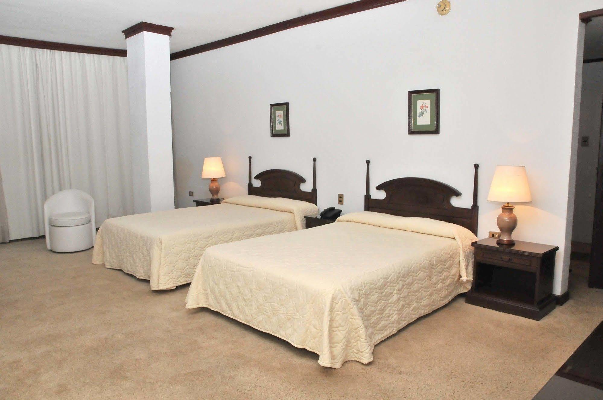 Excelsior Inn Asuncion Ngoại thất bức ảnh